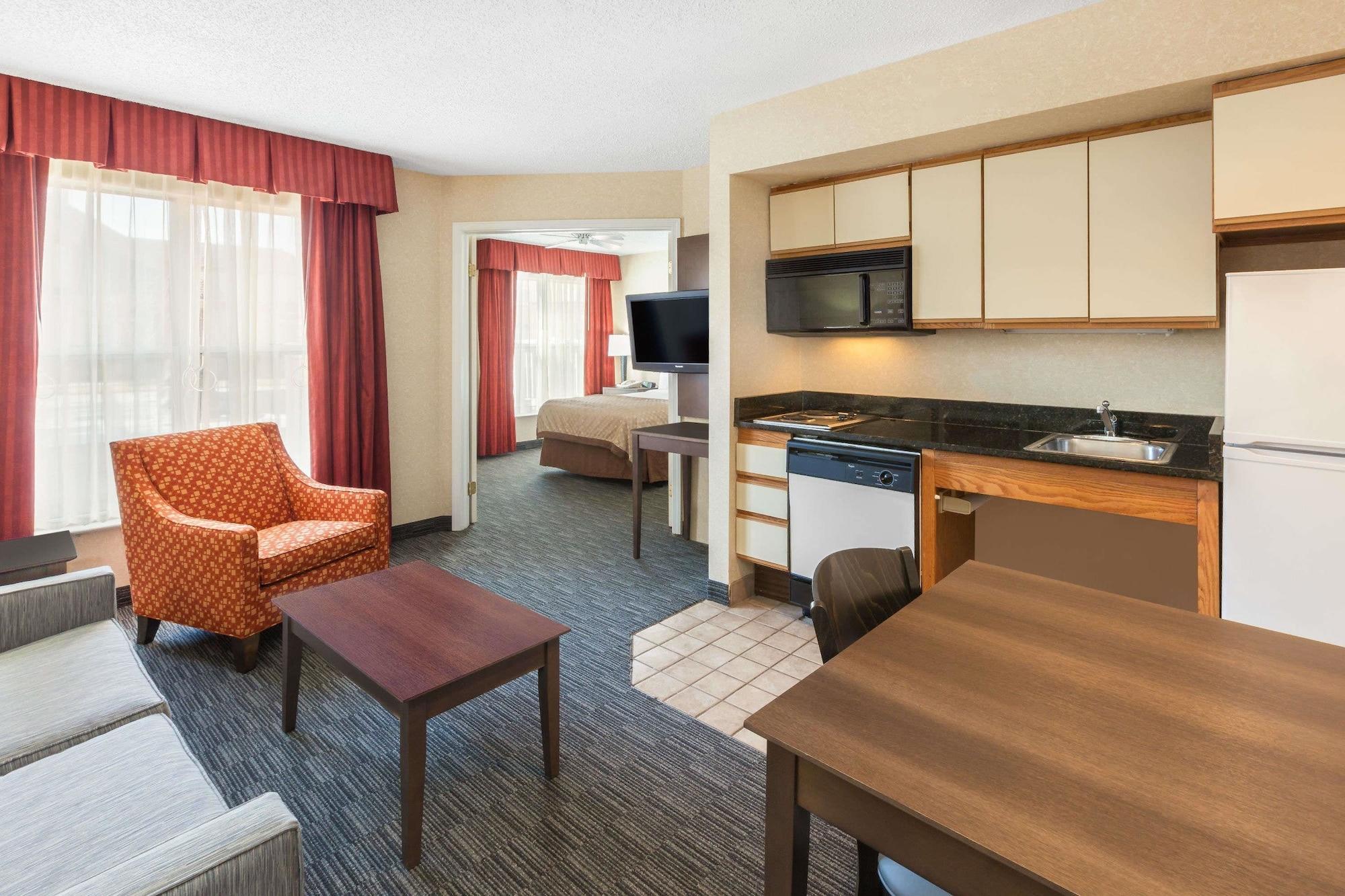 Affordable Suites Of America Detroit-Warren Exteriör bild