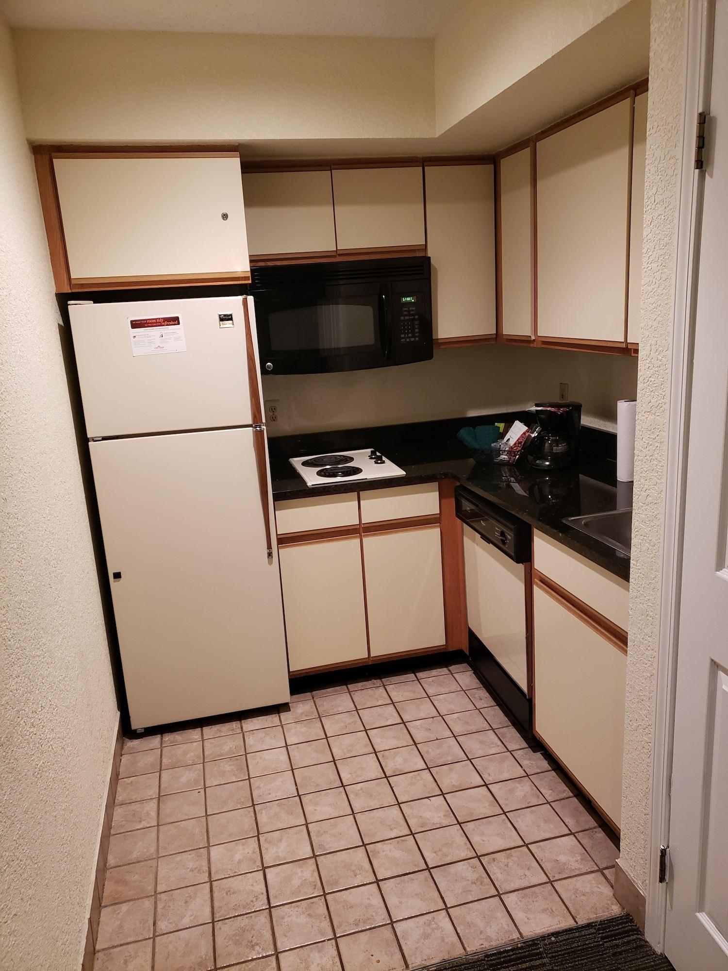 Affordable Suites Of America Detroit-Warren Exteriör bild