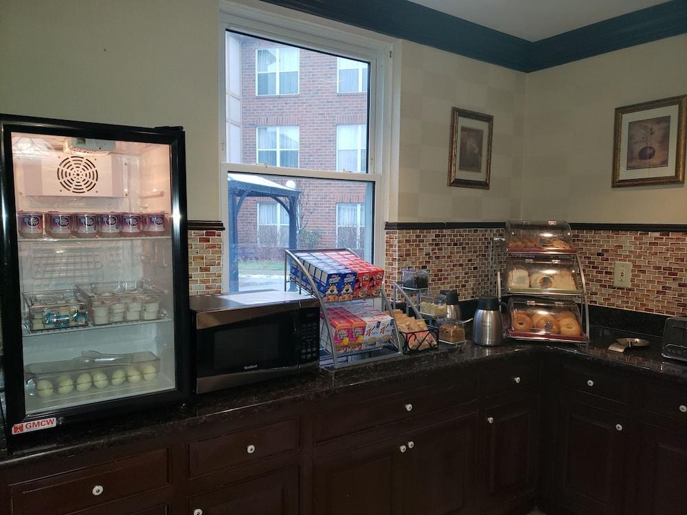 Affordable Suites Of America Detroit-Warren Exteriör bild