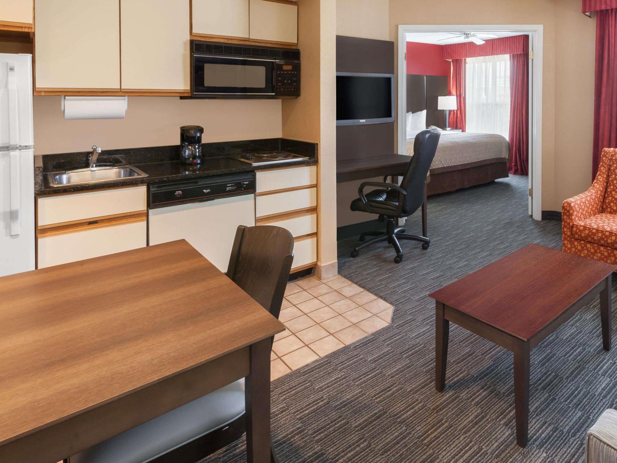 Affordable Suites Of America Detroit-Warren Exteriör bild